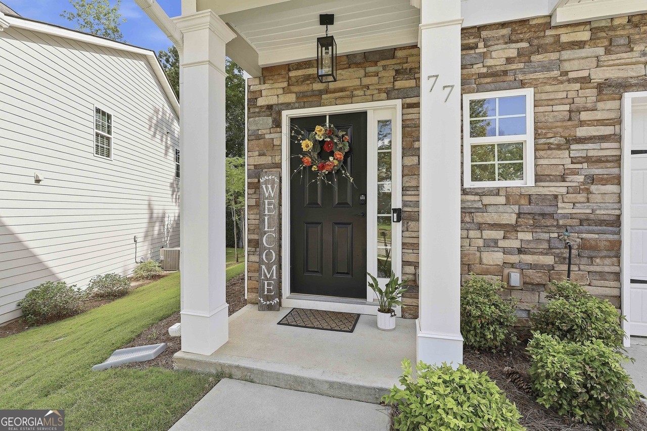 77 Portico Pl - Photo 4 of 32