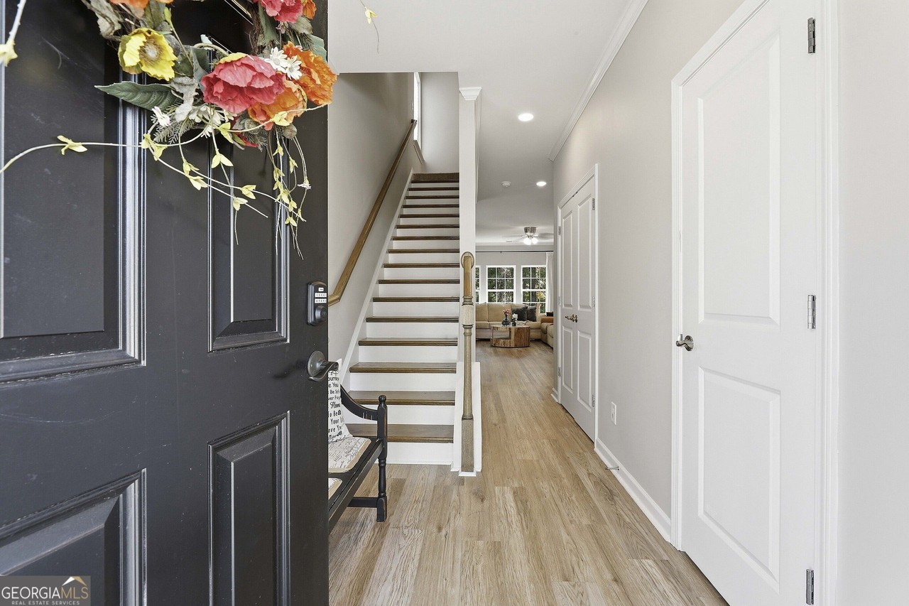 77 Portico Pl - Photo 5 of 32