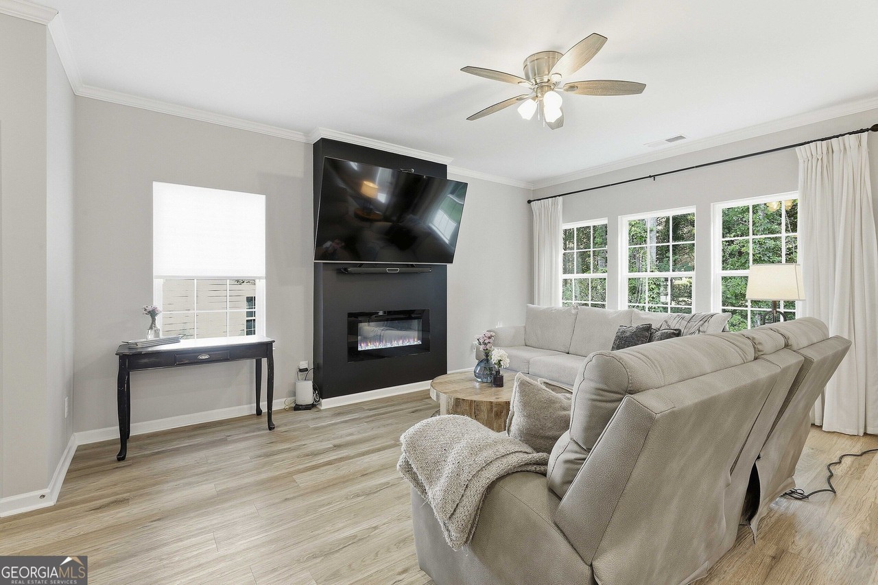 77 Portico Pl - Photo 7 of 32
