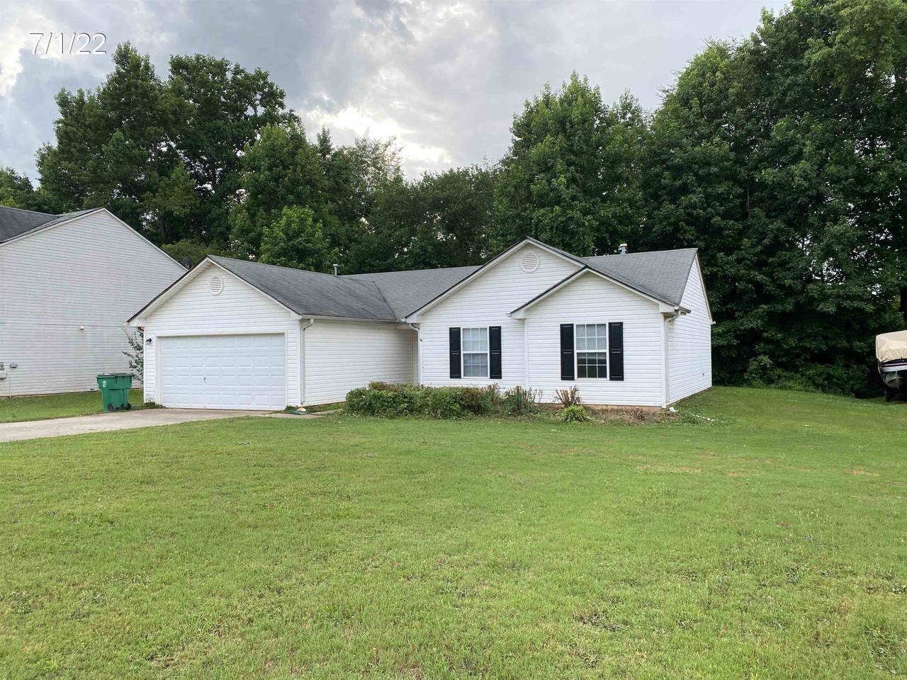 413 Shenandoah Ct - Photo 4 of 23