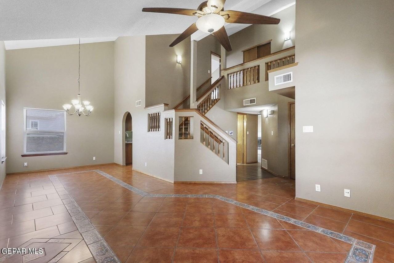 11312 Loma Royal Pl - Photo 5 of 29