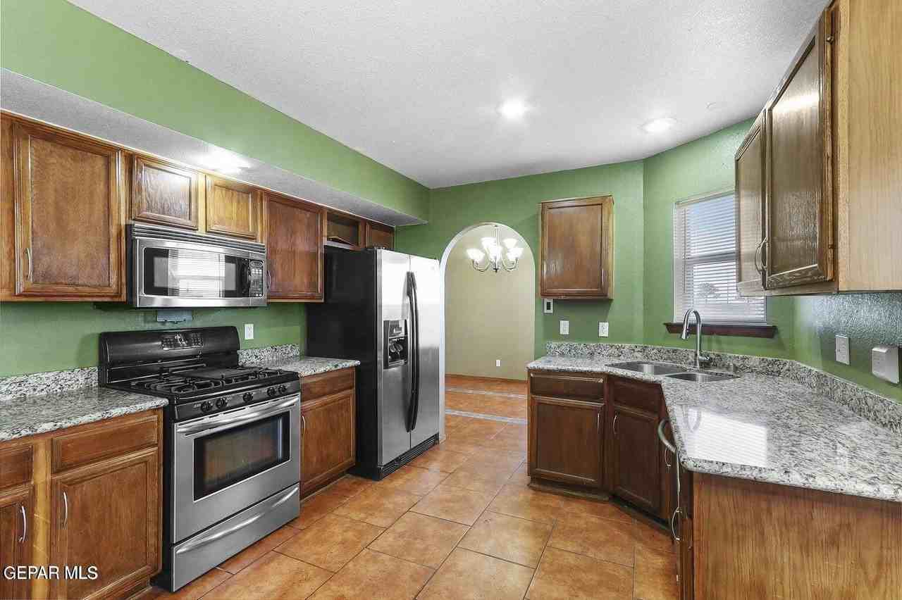 11312 Loma Royal Pl - Photo 7 of 29