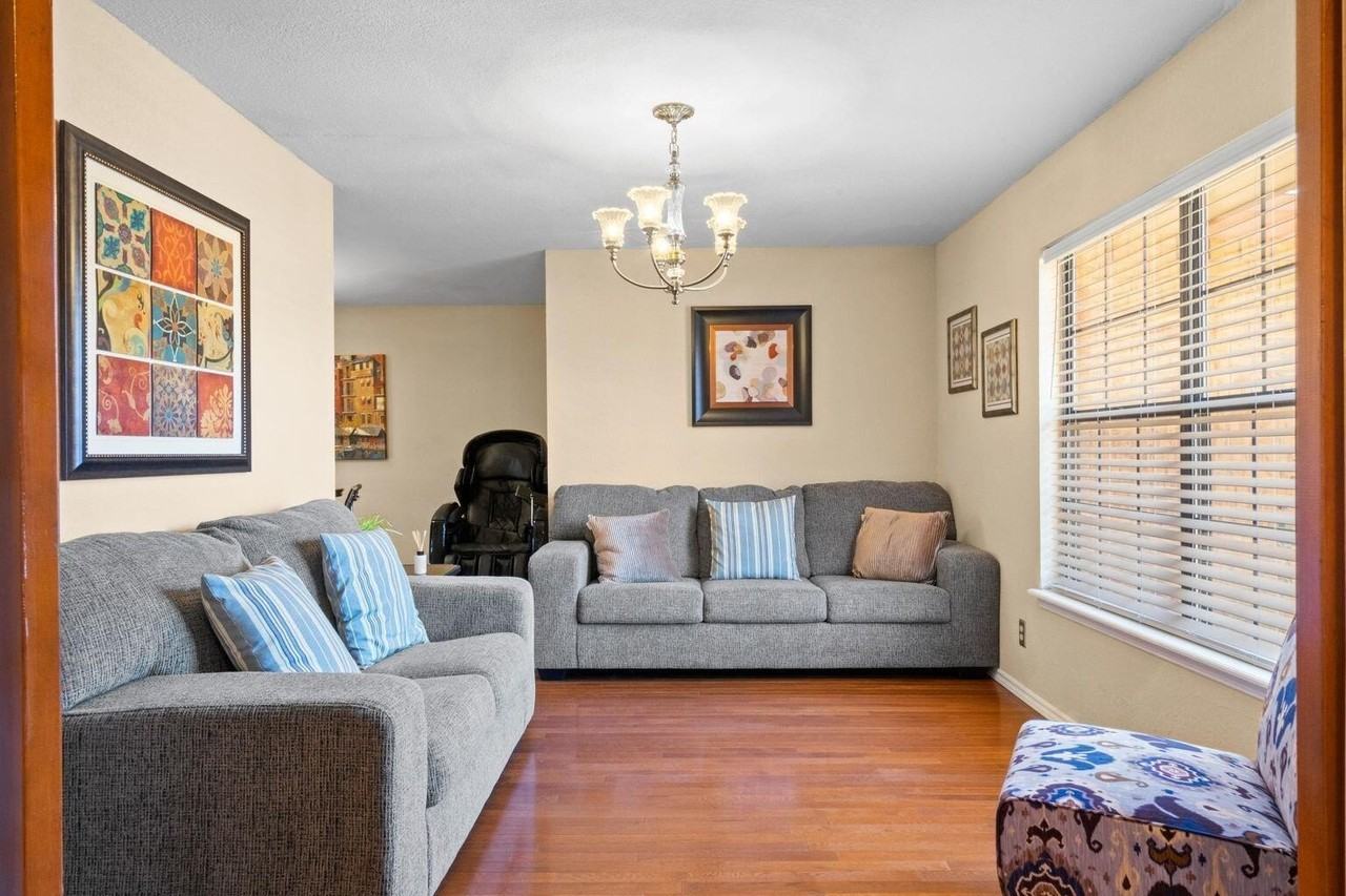 848 Brisa Del Mar Dr - Photo 2 of 30
