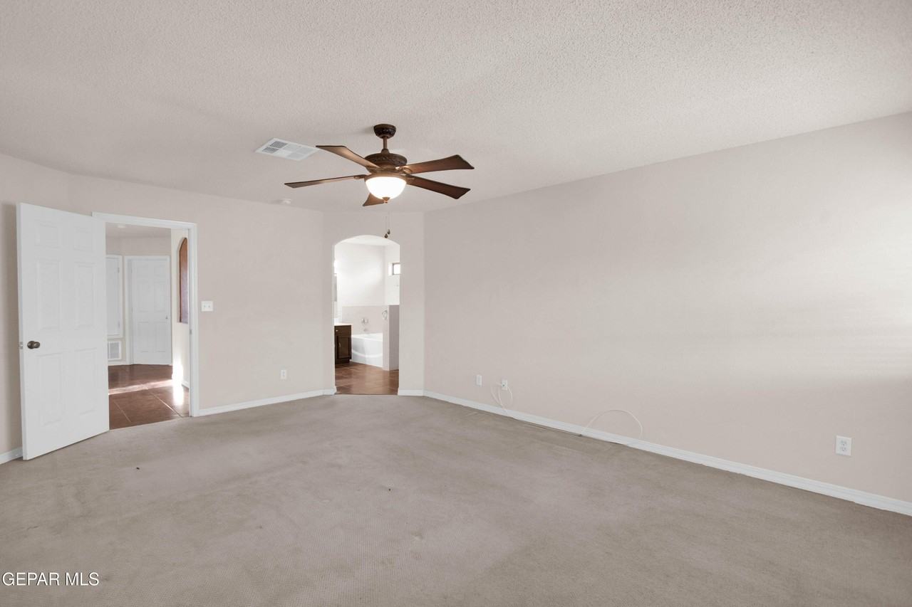 7113 Century Plant Dr - Photo 2 of 19