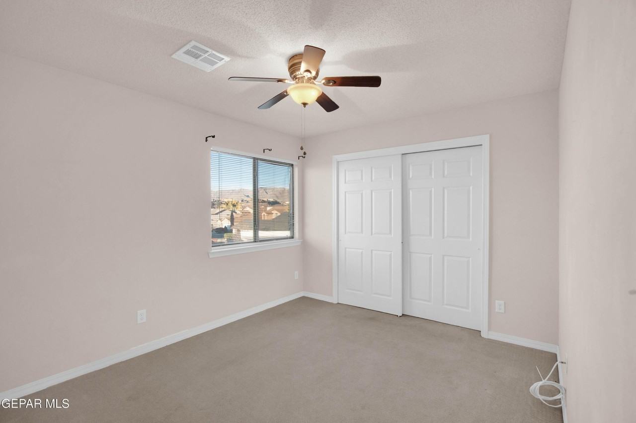 7113 Century Plant Dr - Photo 5 of 19
