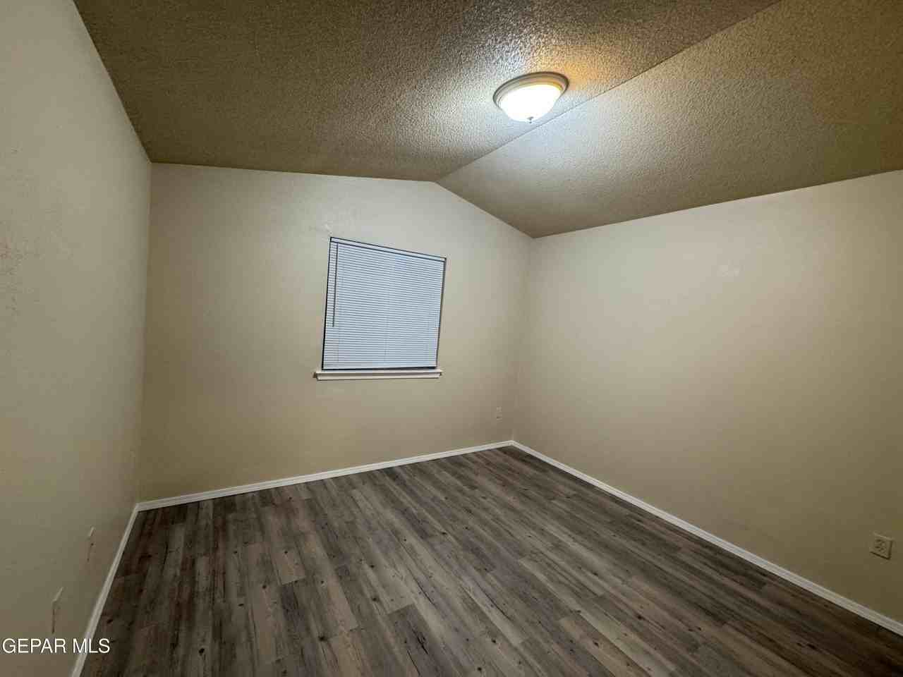 4116 Tierra Bronce Dr - Photo 3 of 22