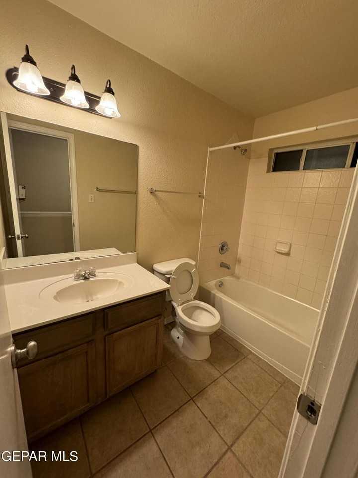 4116 Tierra Bronce Dr - Photo 6 of 22