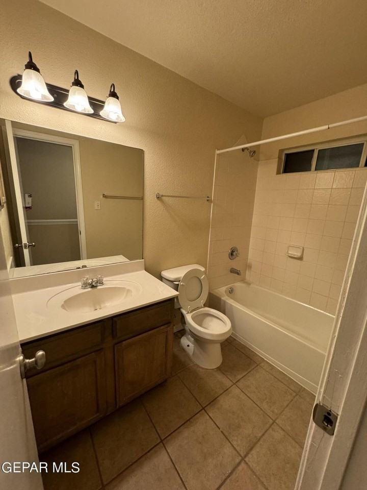 4116 Tierra Bronce Dr - Photo 7 of 22