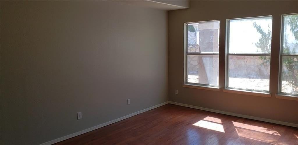 12628 Setting Sun Dr - Photo 5 of 42