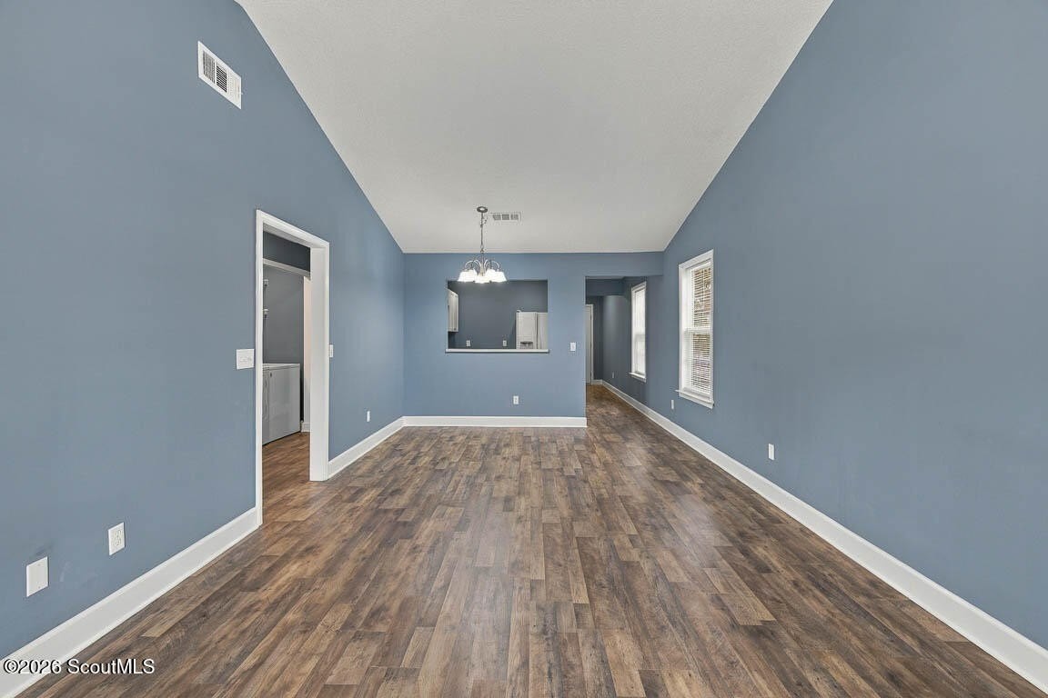 206 Red Bud Ct - Photo 3 of 18