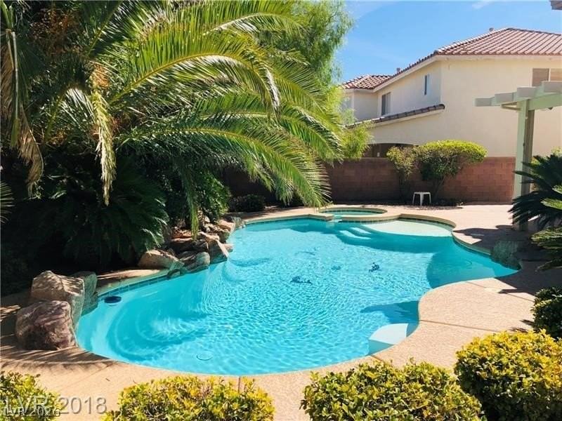 6610 Gilded Lantern Ave - Photo 4 of 50
