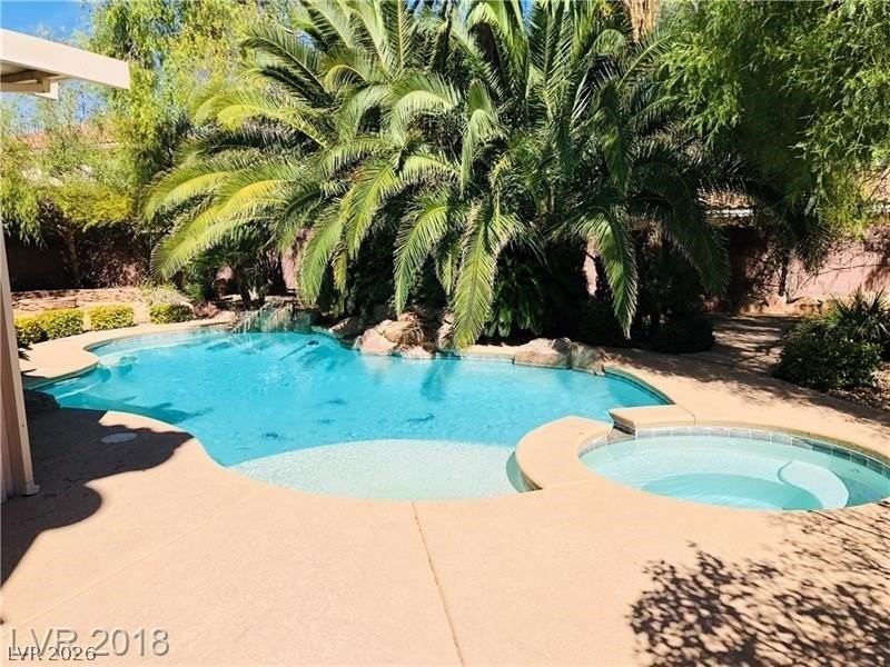 6610 Gilded Lantern Ave - Photo 6 of 50