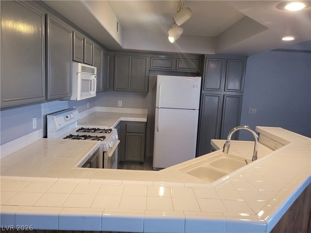 6917 Cobre Azul Ave #202 - Photo 6 of 25