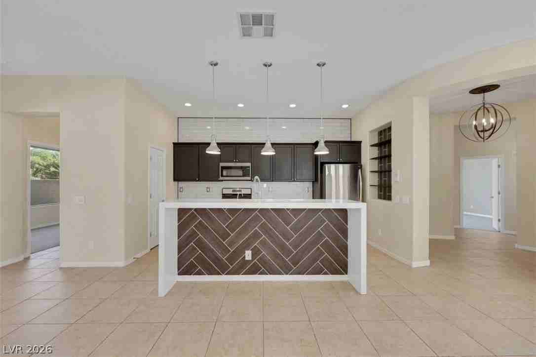6 Weston Hills Rd - Photo 5 of 18
