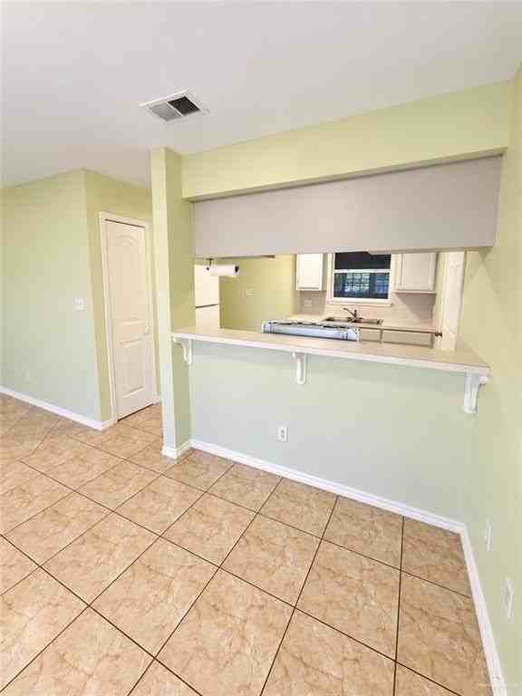 2201 Grayson Ave - Photo 4 of 18