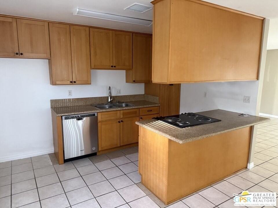 366 W Mariscal Rd #2 - Photo 3 of 9