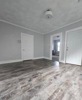 featured image of 922 S Webster Ave #1