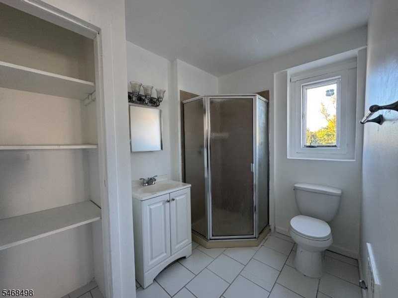 61 Montgomery St #4 - Photo 6 of 6