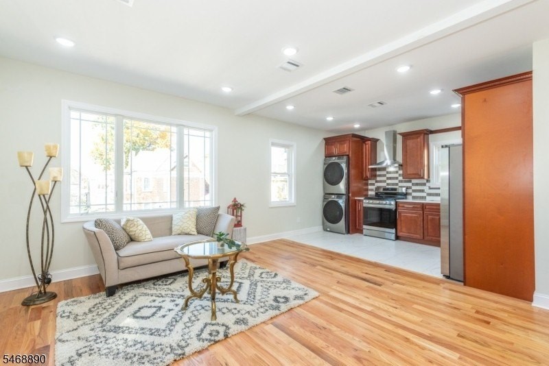 900 Lake St #2 - Photo 5 of 12