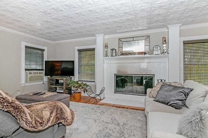 355 Green Village Rd - Photo 5 of 19