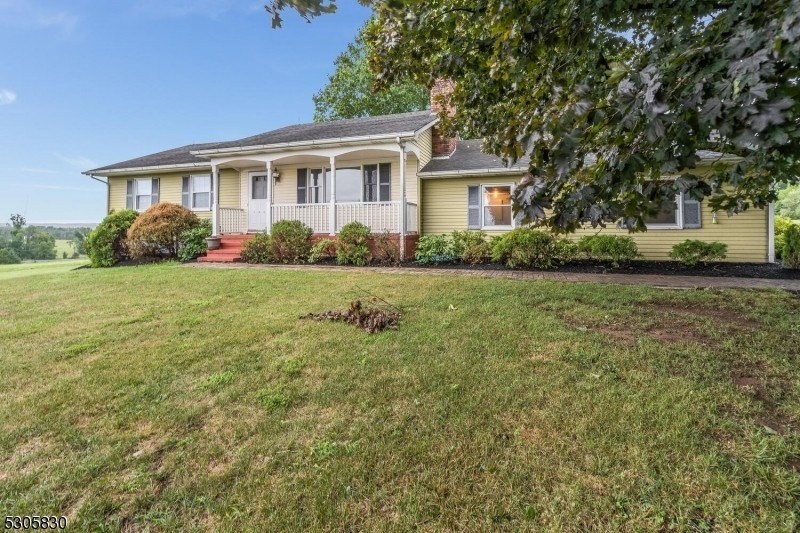 109 Summer Rd - Photo 2 of 24