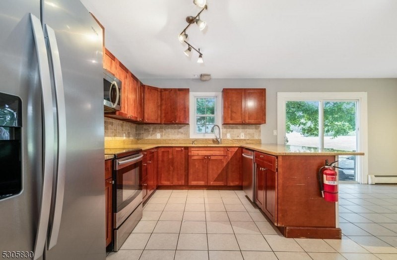 109 Summer Rd - Photo 7 of 24