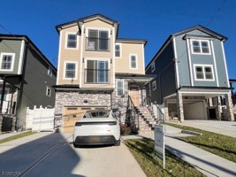 featured image of 303 Chilton St #2