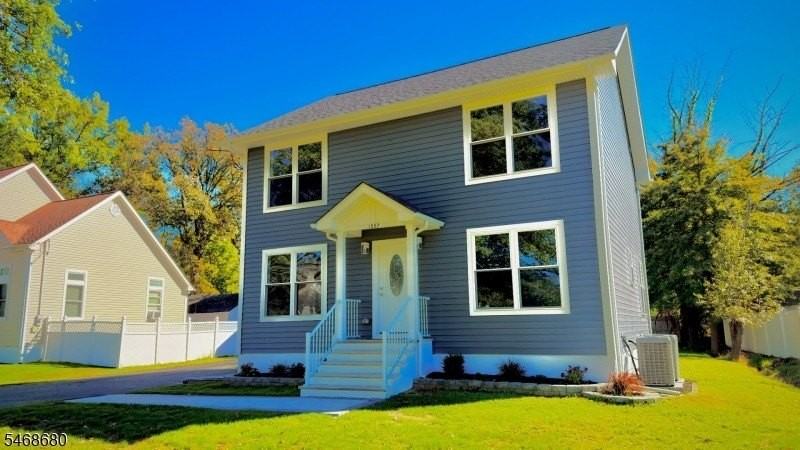 1357 S Beverwyck Rd - Photo 2 of 34