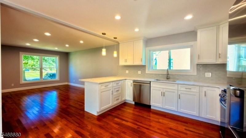 1357 S Beverwyck Rd - Photo 5 of 34