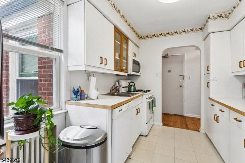 23 Park Ct #88 - Photo 3 of 12