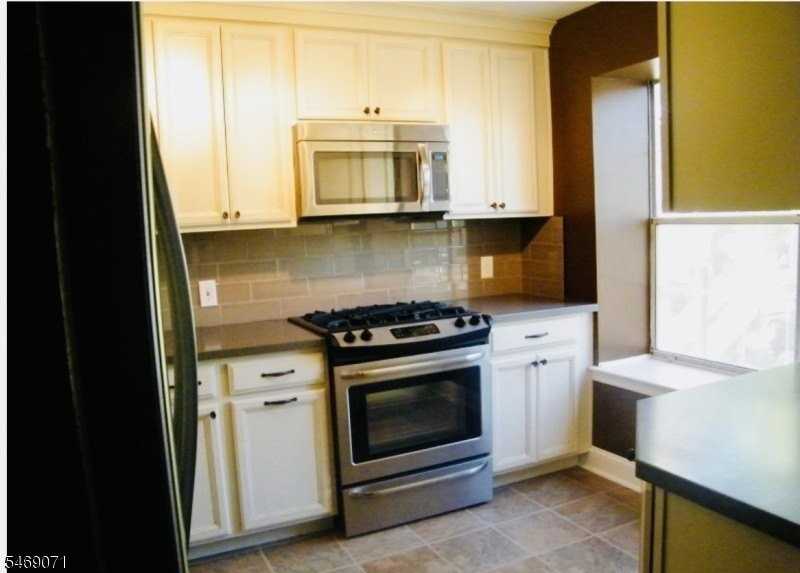 612 Deepdale Ct #4 - Photo 6 of 23