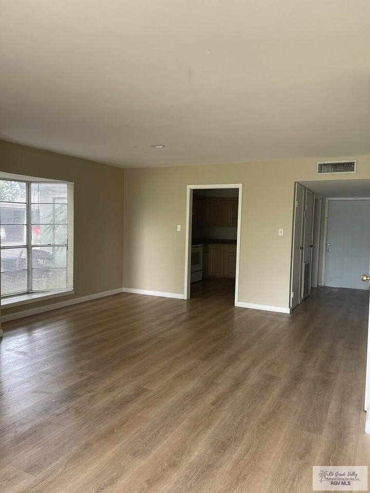 701 Continental Dr #3 - Photo 6 of 25