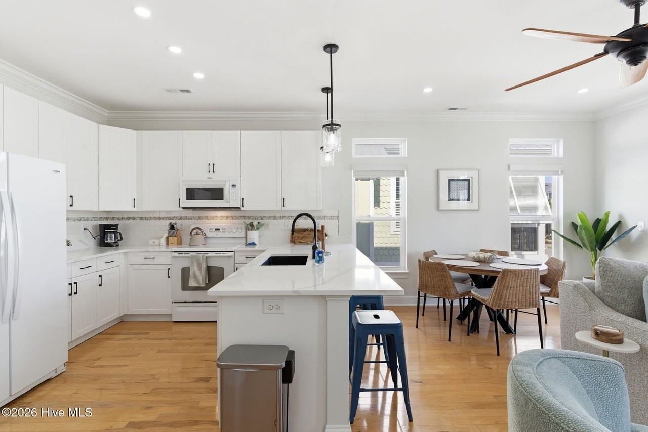 505 Tennessee Ave #2 - Photo 4 of 36