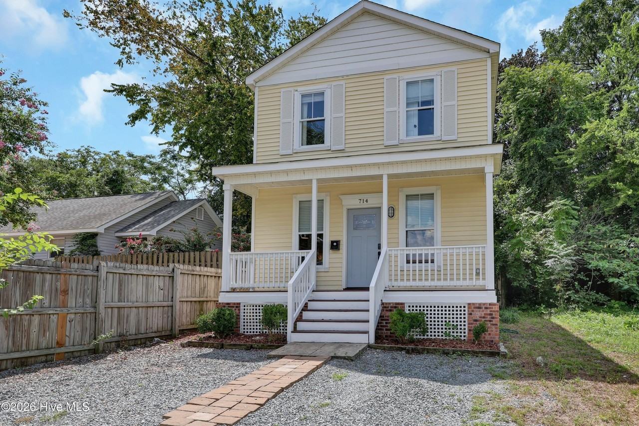 714 Brooks Aly - Photo 3 of 29
