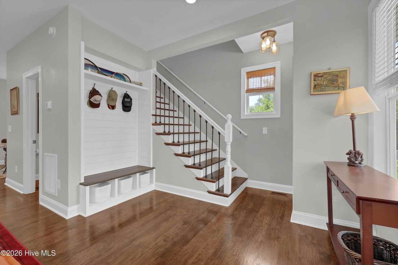 714 Brooks Aly - Photo 5 of 29
