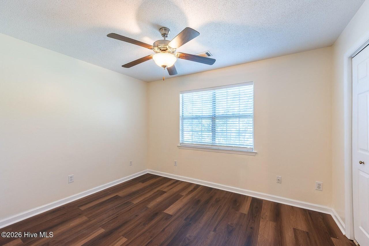4714 Brookwood Dr - Photo 7 of 10
