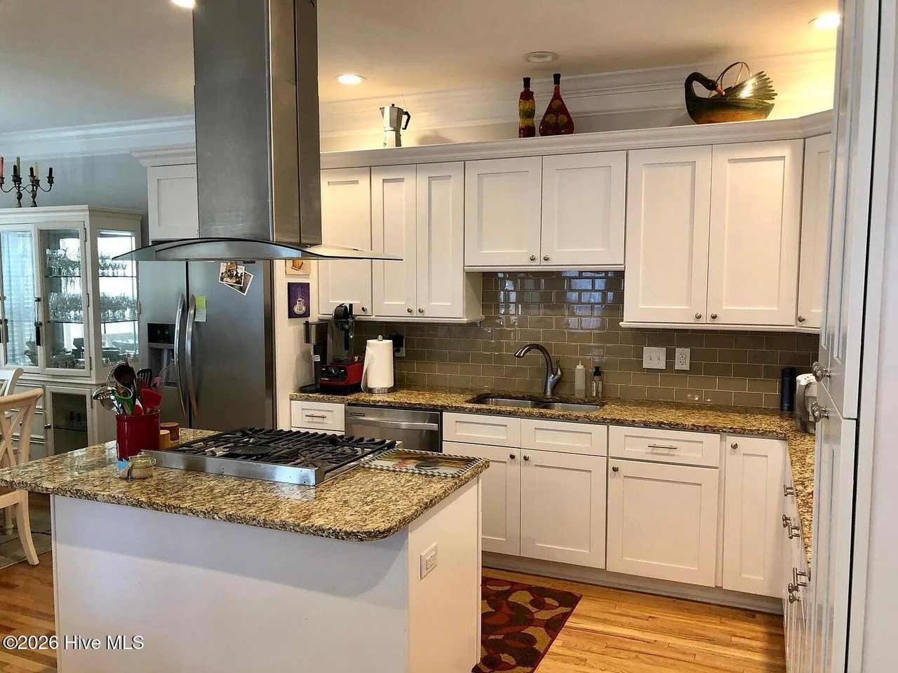 563 Ne Broad St - Photo 5 of 13