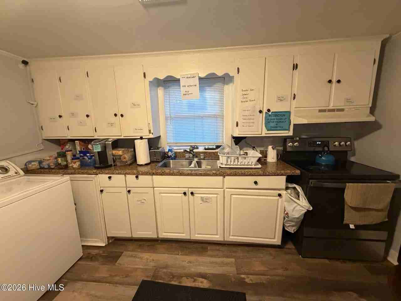 803 W Noble St - Photo 6 of 9