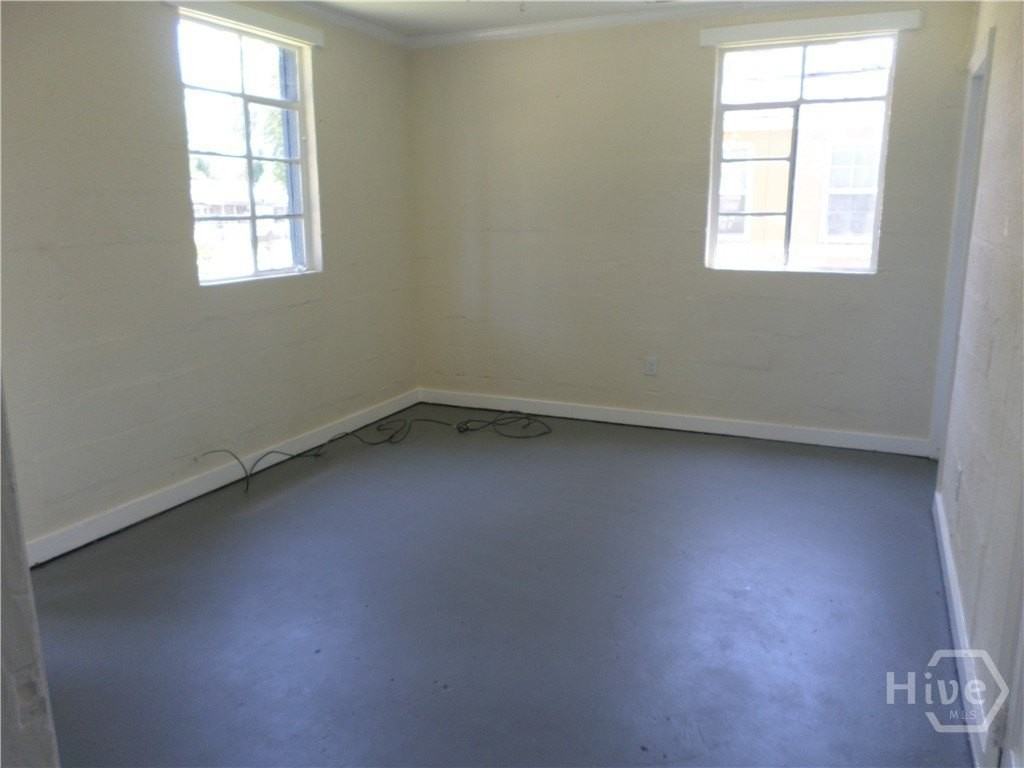 807 Crosby St - Photo 2 of 10