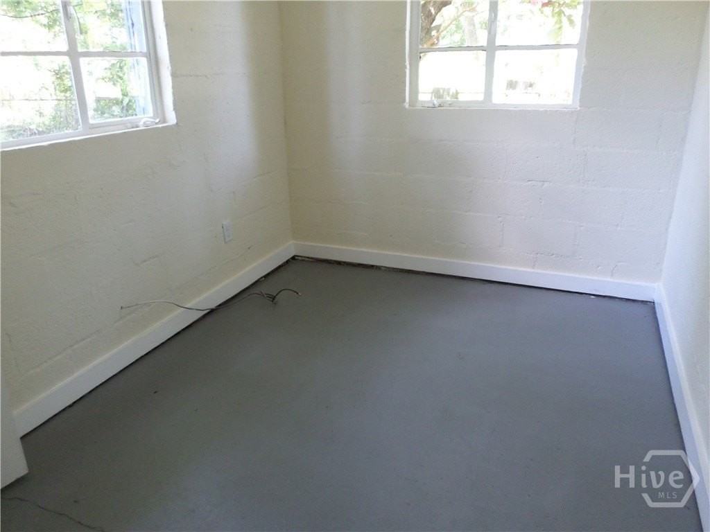 807 Crosby St - Photo 6 of 10