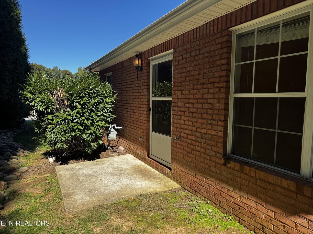 209 Timbercreek Way - Photo 2 of 19