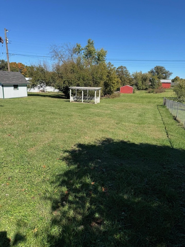 101 Djeddah Dr - Photo 2 of 15