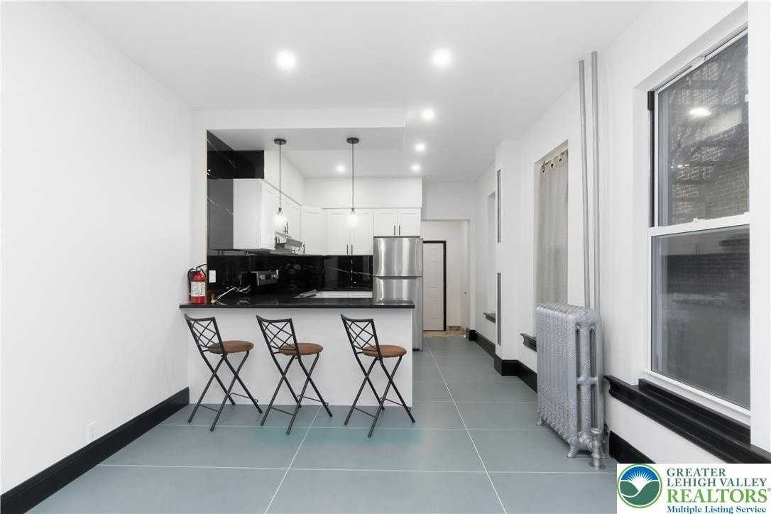 1341 Chew St - Photo 7 of 50