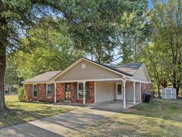 featured image of 1019 Greencliff Rd
