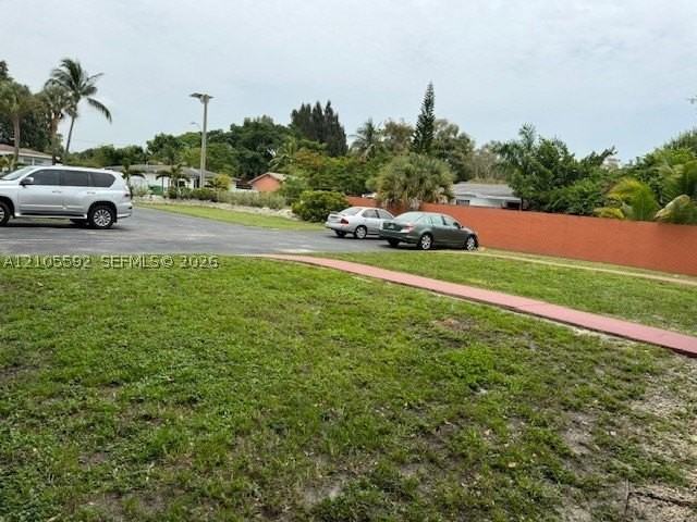 4464 Sw 51st St #B - Photo 2 of 15