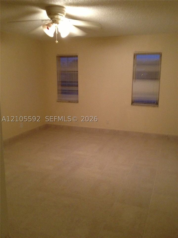 4464 Sw 51st St #B - Photo 6 of 15