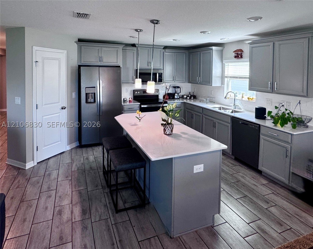 5137 Tanzanite Dr - Photo 5 of 20