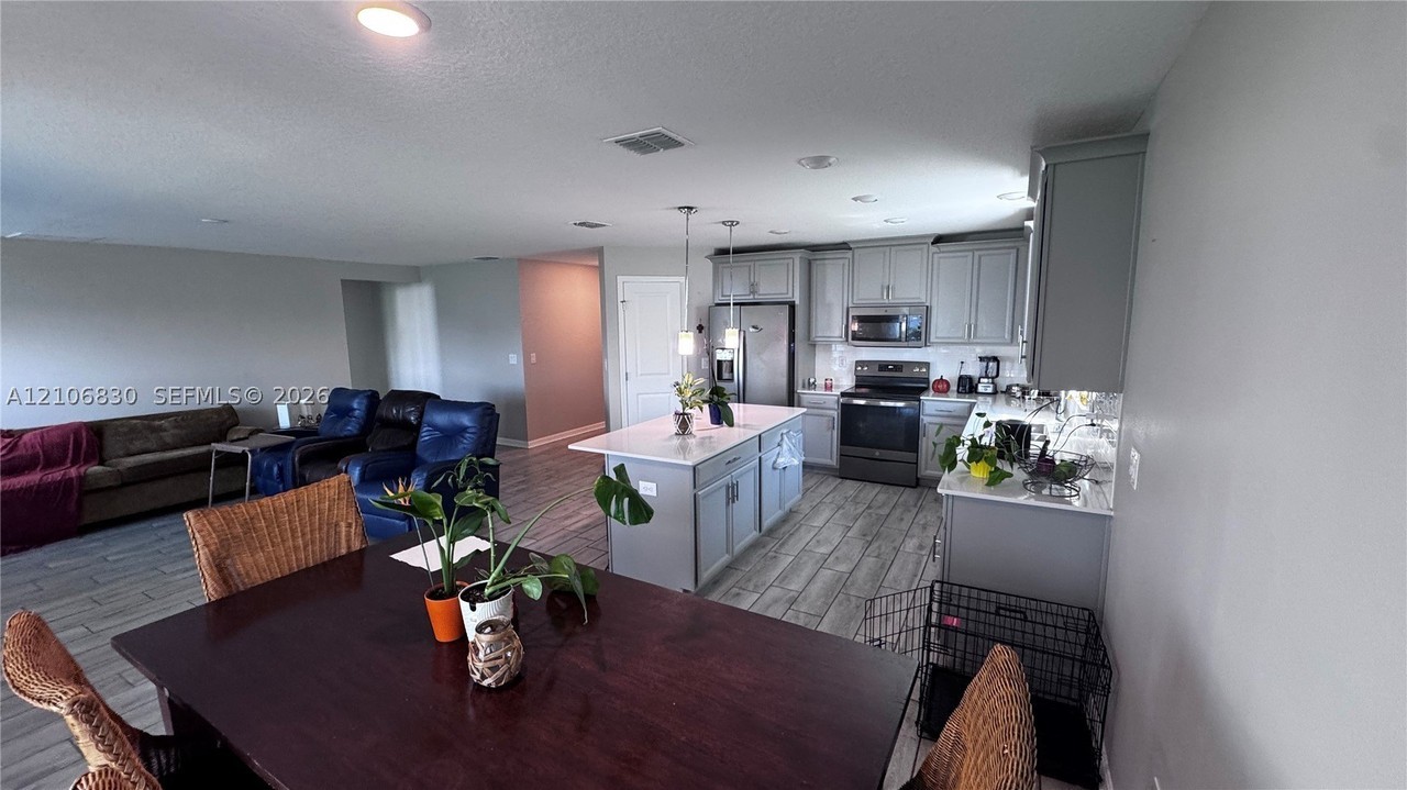 5137 Tanzanite Dr - Photo 7 of 20