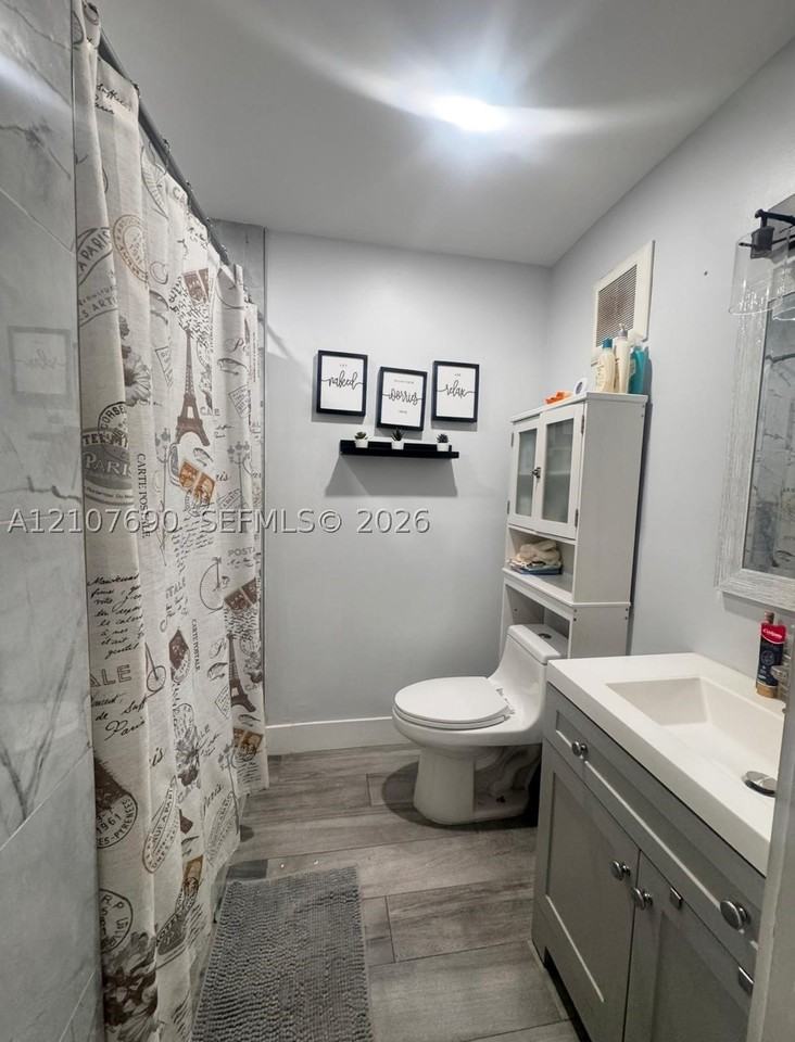 19535 Nw 39th Ave #19535 - Photo 4 of 10