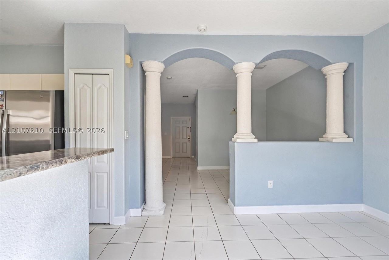 6940 Nw 177th St #P105 - Photo 5 of 39